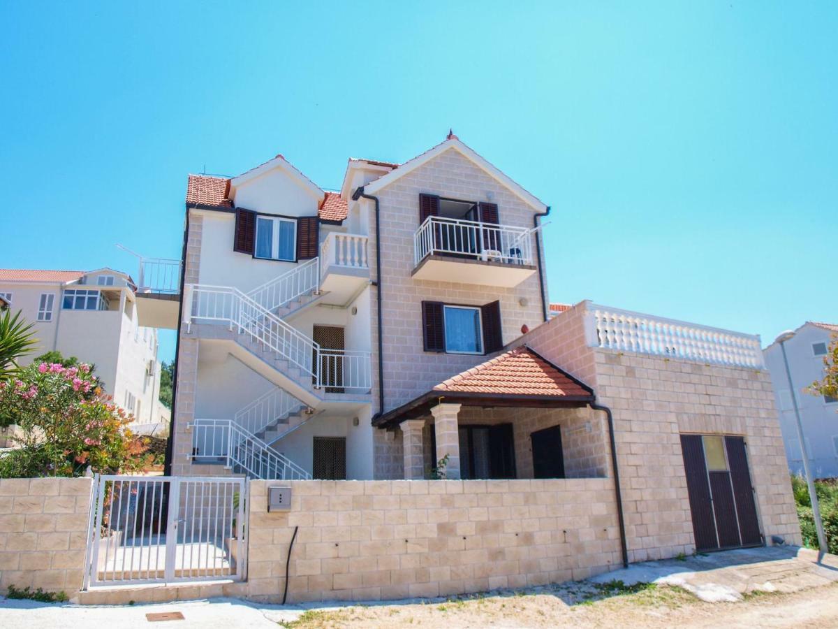 Apartments Vukovic 포스티라 외부 사진
