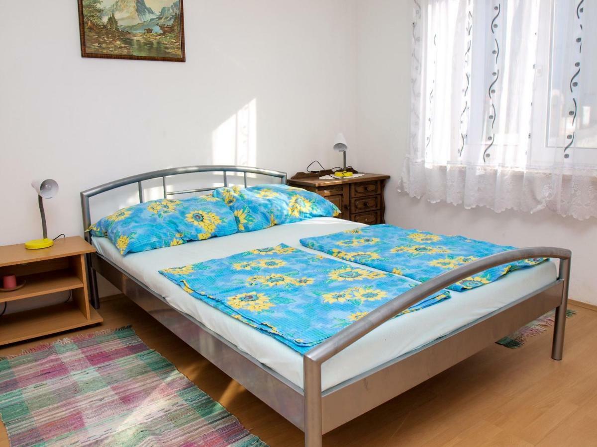 Apartments Vukovic 포스티라 외부 사진
