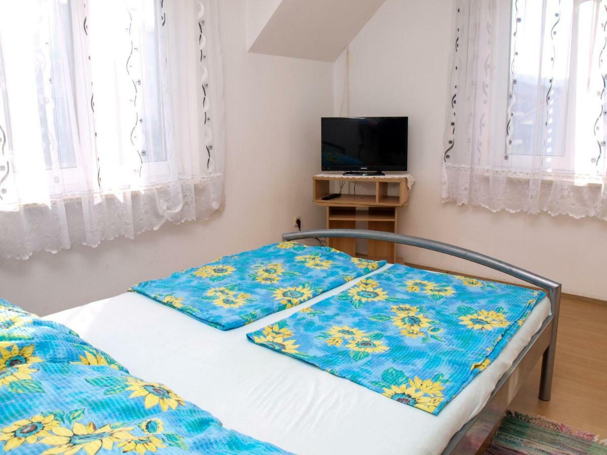 Apartments Vukovic 포스티라 외부 사진